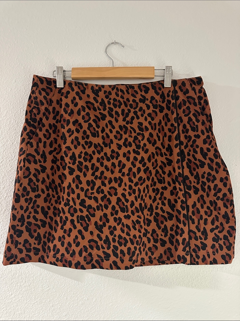 Lady Hagen Leopard Print Mini Golf Skirt - Brown & Black